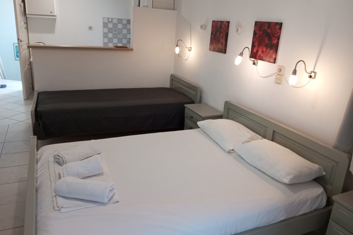 Studio near the beach​ - 2