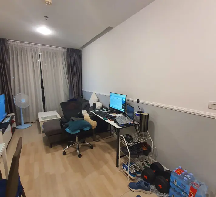 Bangkok, Thailand 1 bed · 1 workspace · 52 Mbps WiFi