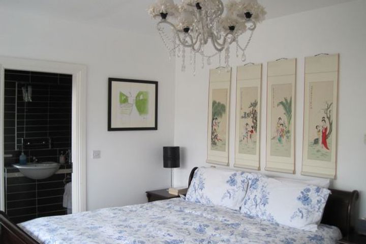 Large family home ideal for remote working - 4