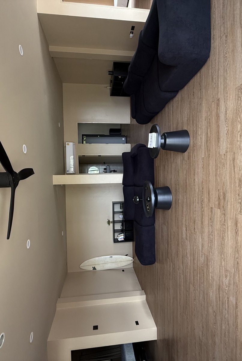 hill seaview apartment