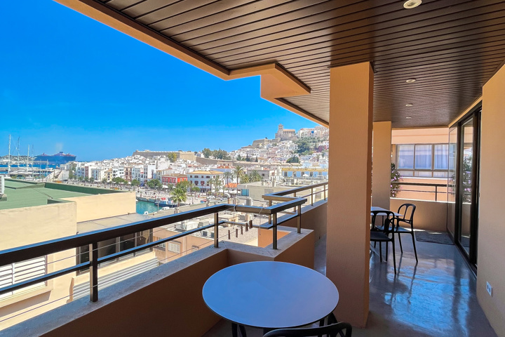 Spacious and modern apartment in Ibiza town - 2
