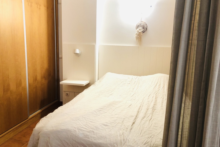 Spacious Studio with 50m² Terrace 2 min from Beach - 7