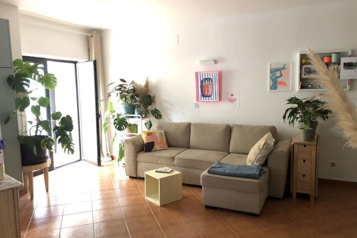 Spacious Studio with 50m² Terrace 2 min from Beach - 2
