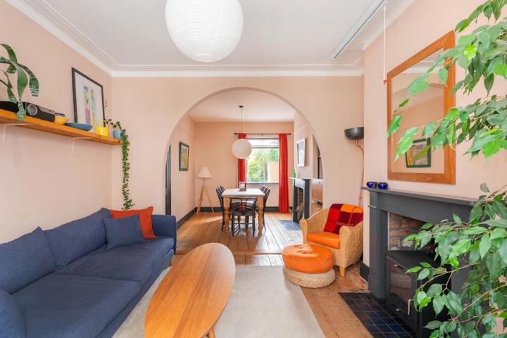 Modernized townhouse w office, nursery & parking - 3