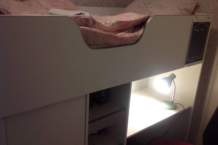 Charming 2-Bedroom Canal Apartment - 4