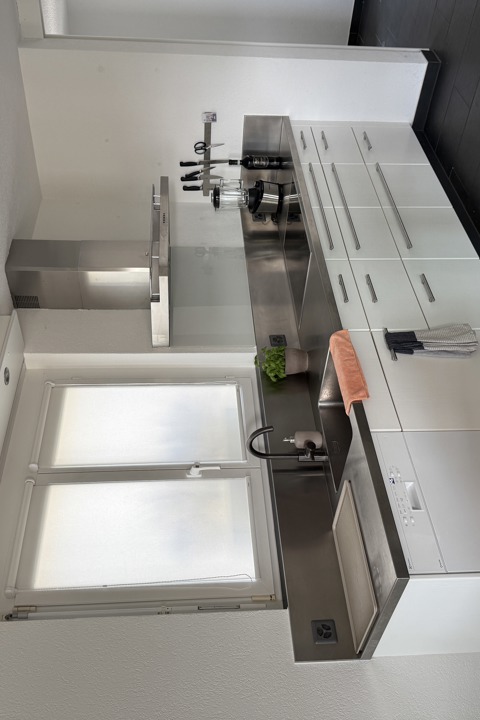 Beautiful home with a views of the mountains - 4