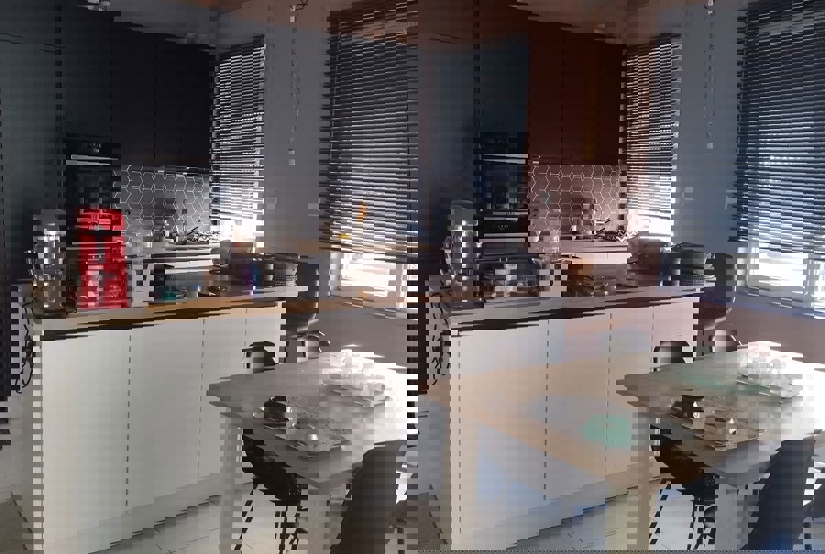 Ostend 2 bdrm app 15' from the beach & city