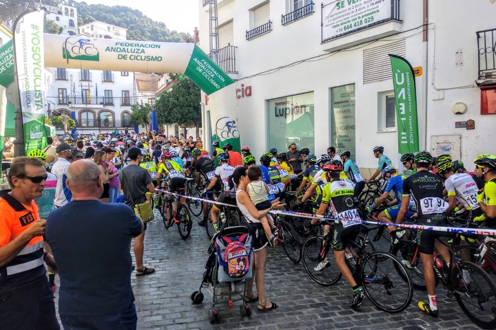 Large, centrally located flat in Spanish village - 32