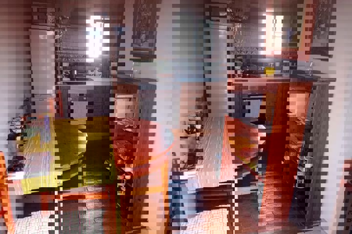 Large, centrally located flat in Spanish village - 17