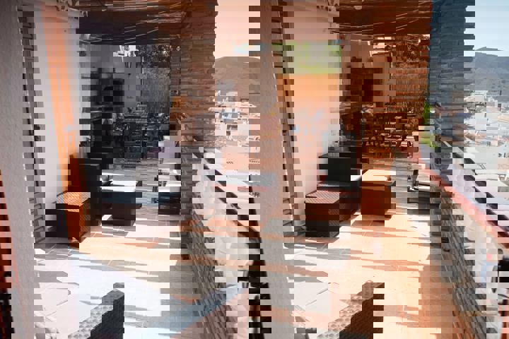 Large, centrally located flat in Spanish village - 22