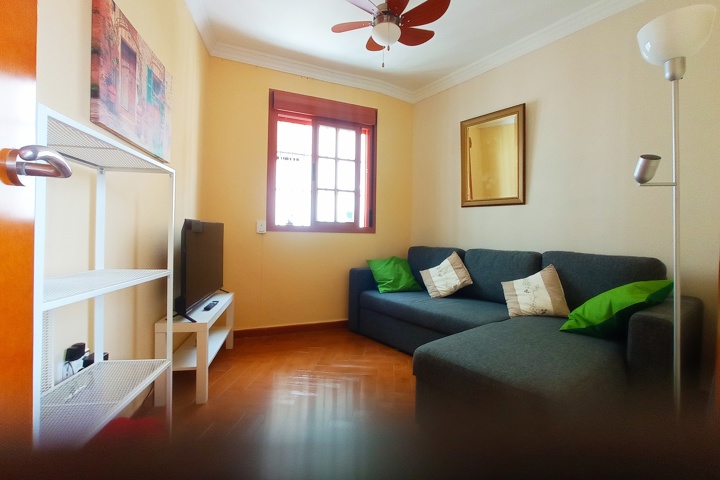 Large, centrally located flat in Spanish village - 11