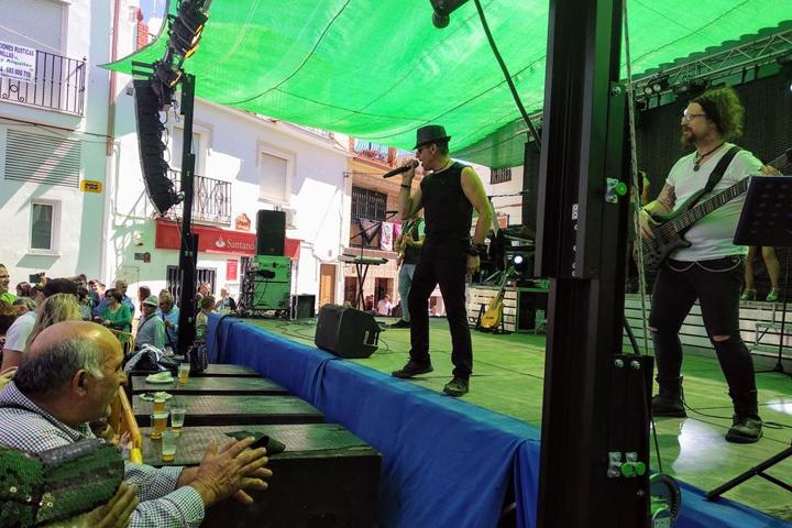 Large, centrally located flat in Spanish village - 33