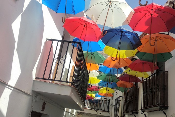 Large, centrally located flat in Spanish village - 36