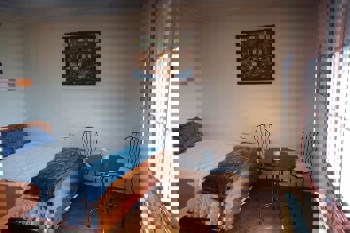 Large, centrally located flat in Spanish village - 15