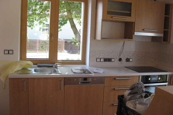 Family house with garden and outdoor fireplace - 2