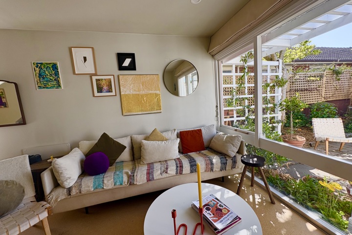 Town House with Courtyard Garden - 1