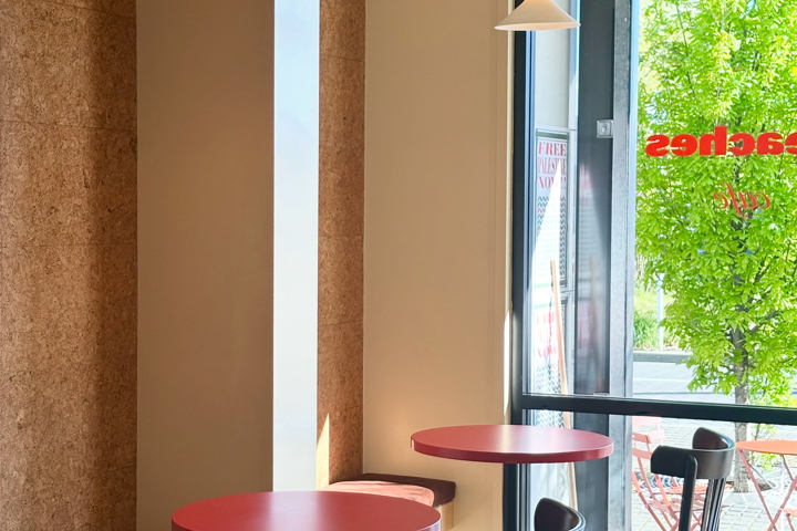 Town House with Courtyard Garden - 11