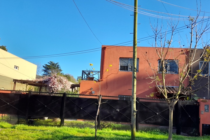 Buenos Aires Suburbs Home Office - 1