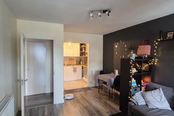 Bright and comfortable, well equiped 1 bedroom - 1