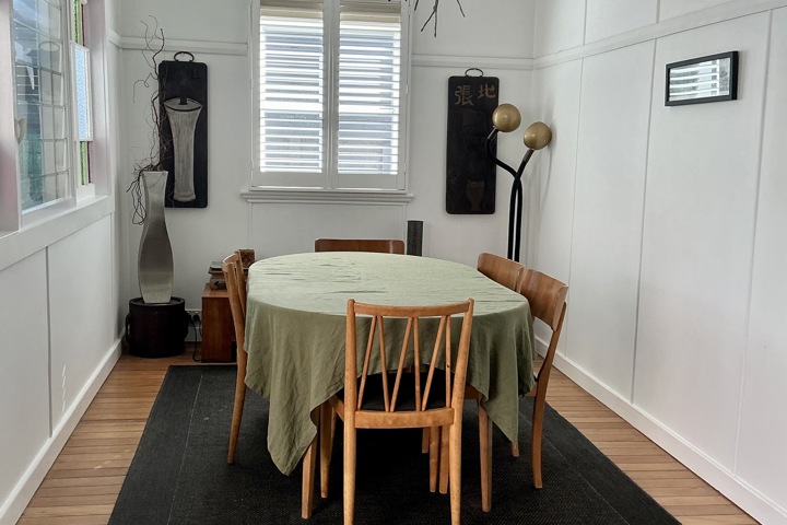 Beautiful three bedroom house with large decks - 3