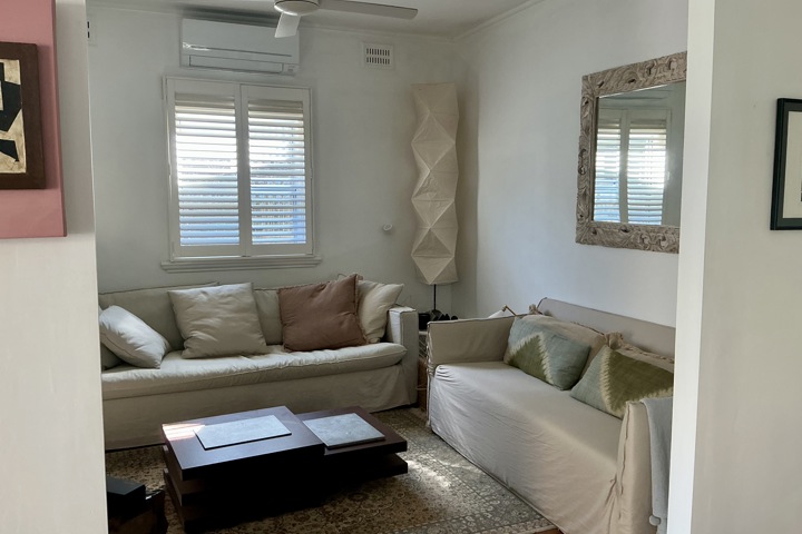 Beautiful three bedroom house with large decks - 4
