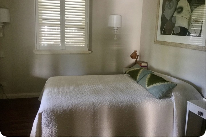 Beautiful three bedroom house with large decks - 2
