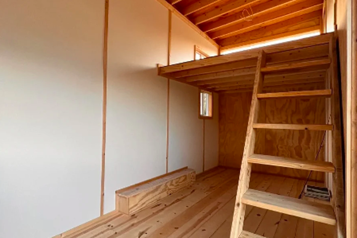 Eclectic, Secluded Cabin + "Tiny" Bonus Office - 8