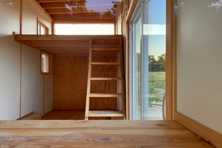 Eclectic, Secluded Cabin + "Tiny" Bonus Office - 9