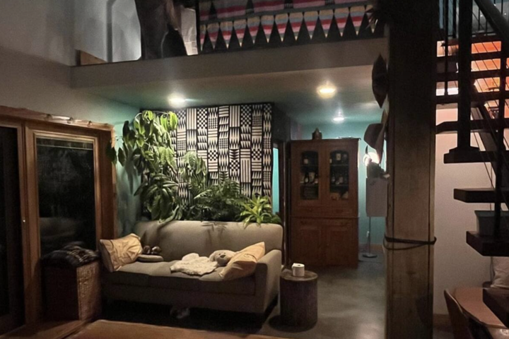 Eclectic, Secluded Cabin + "Tiny" Bonus Office - 1