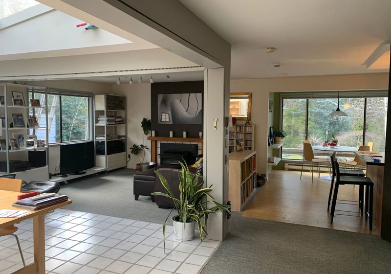 home swap in Bellevue, Washington (State)