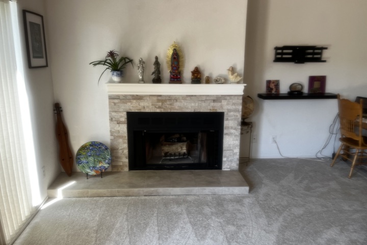 Gorgeous, clean townhouse in quiet, peaceful area - 2