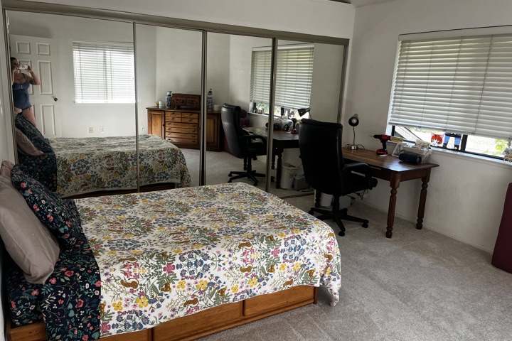 Gorgeous, clean townhouse in quiet, peaceful area - 11