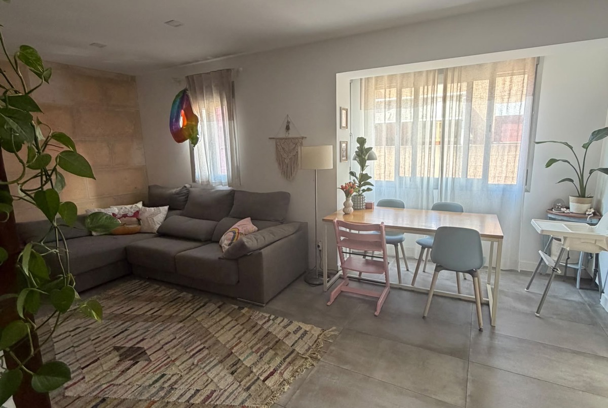 Spacious Family Apartment with Private Rooftop Ter