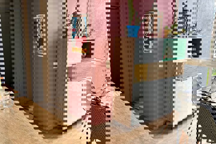 Sunny, modern two-bedroom apartment in a quiet tow - 3