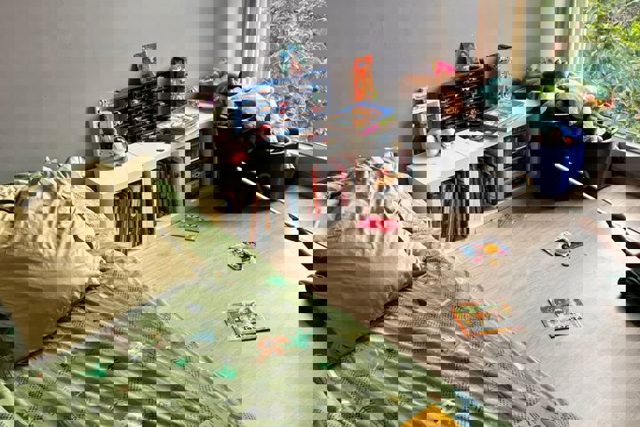 Sunny, modern two-bedroom apartment in a quiet tow - 6