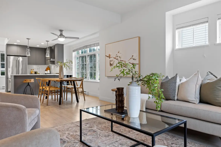 Lovely home near ocean, mountains, and Vancouver! - 2