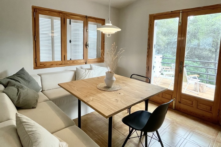 Spanish Chalet with breathtaking Mountain View’s - 9