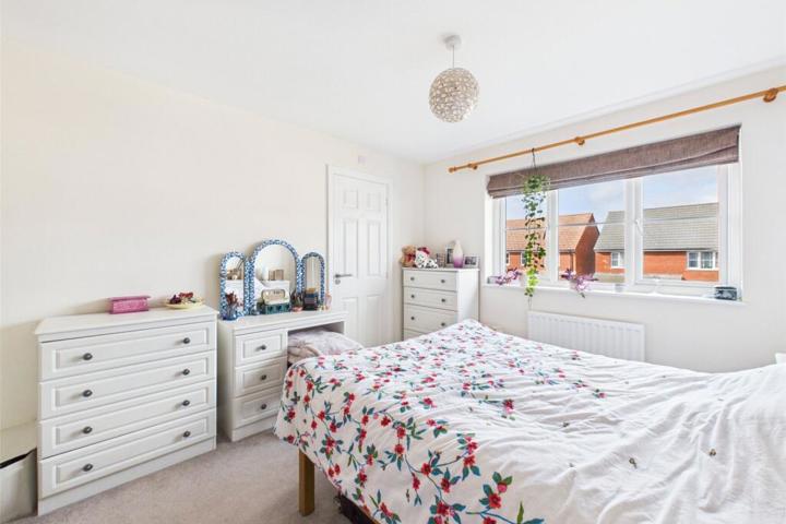 Quiet peaceful house short walk to Stonehouse Town - 4