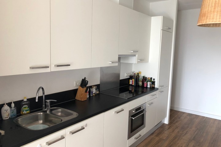 Spacious apartment, 15 min from city centre! - 4