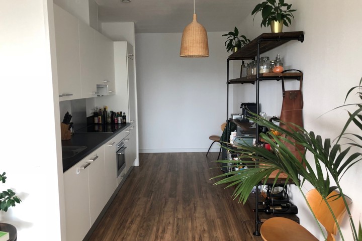 Spacious apartment, 15 min from city centre! - 3