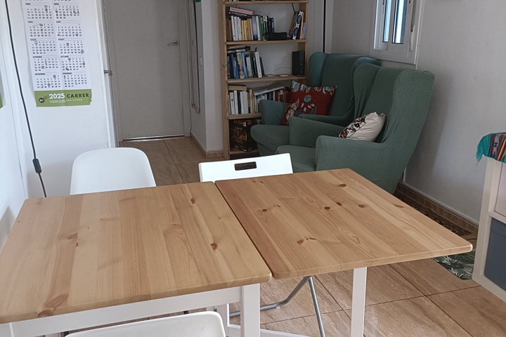 Cozy Flat with Cats & Balcony in Central Barcelona - 1