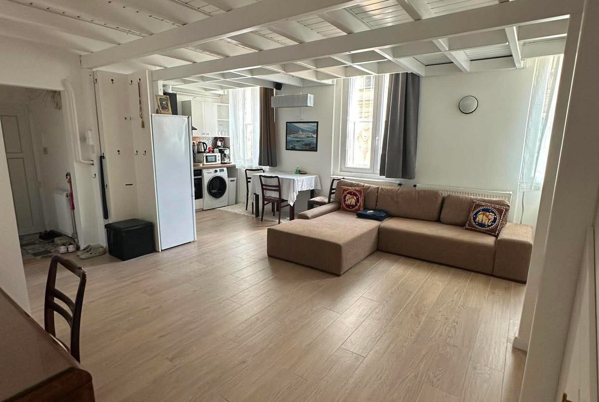 Beautifully Renovated Apartment Near Buda Castle