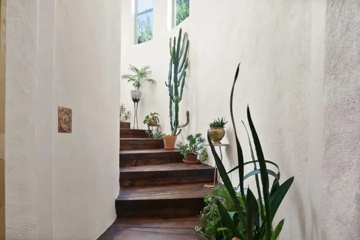 8,000 sq/ft Taos artist retreat! - 8