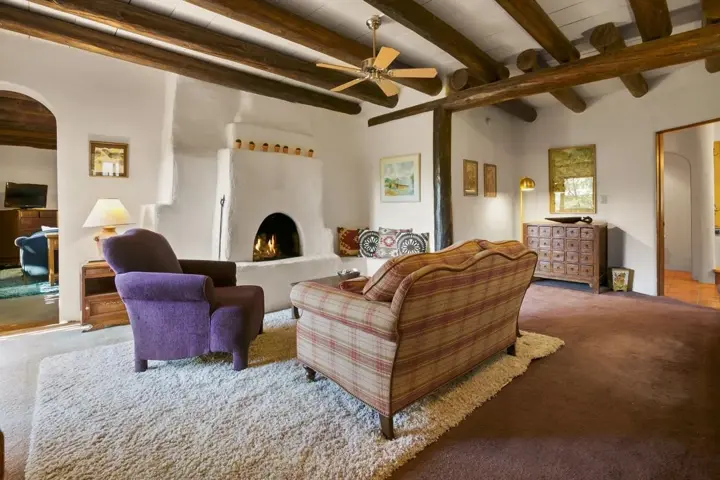 8,000 sq/ft Taos artist retreat! - 24
