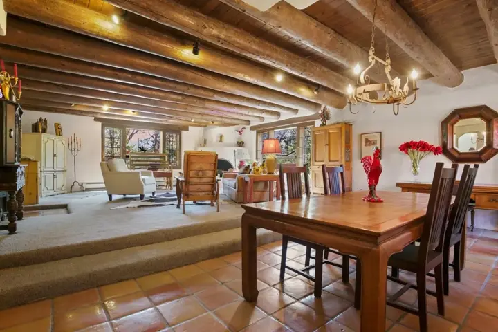 8,000 sq/ft Taos artist retreat! - 27