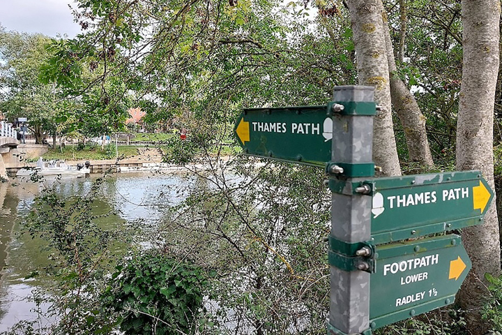 Stylish home beside the River Thames, Oxford - 25