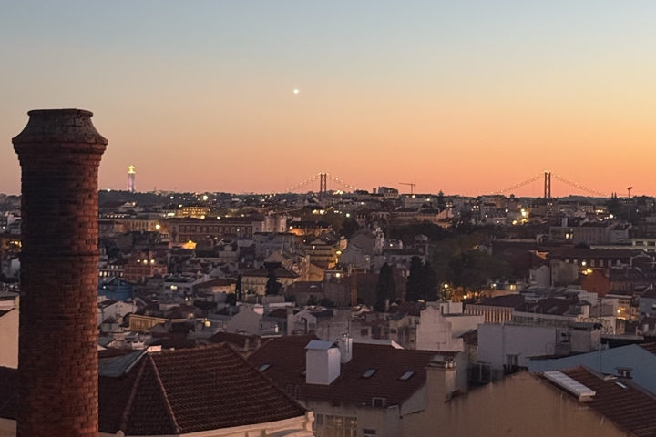 Lisbon Penthouse with Rooftop Terrace ☀️ - 2