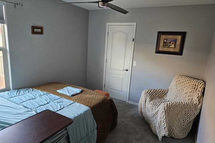 Cozy and Spacious House in the Desert - 10