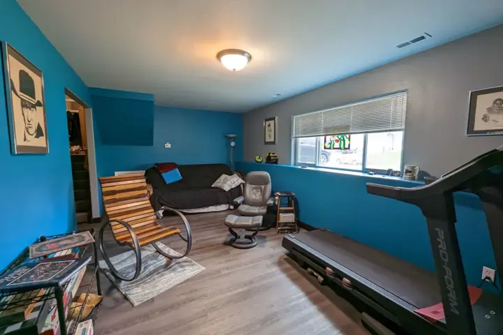 Modern Family Home in Palmer, Alaska - 2
