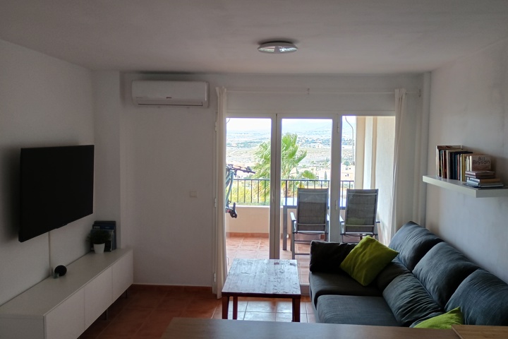 Sunny flat with pool & terrace - 2